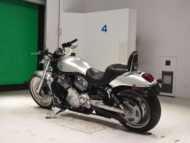Harley-Davidson V-ROD 1130  - купить недорого