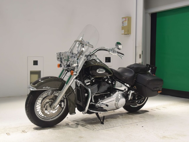Harley-Davidson  HARLEY FLHC1750  - купить недорого