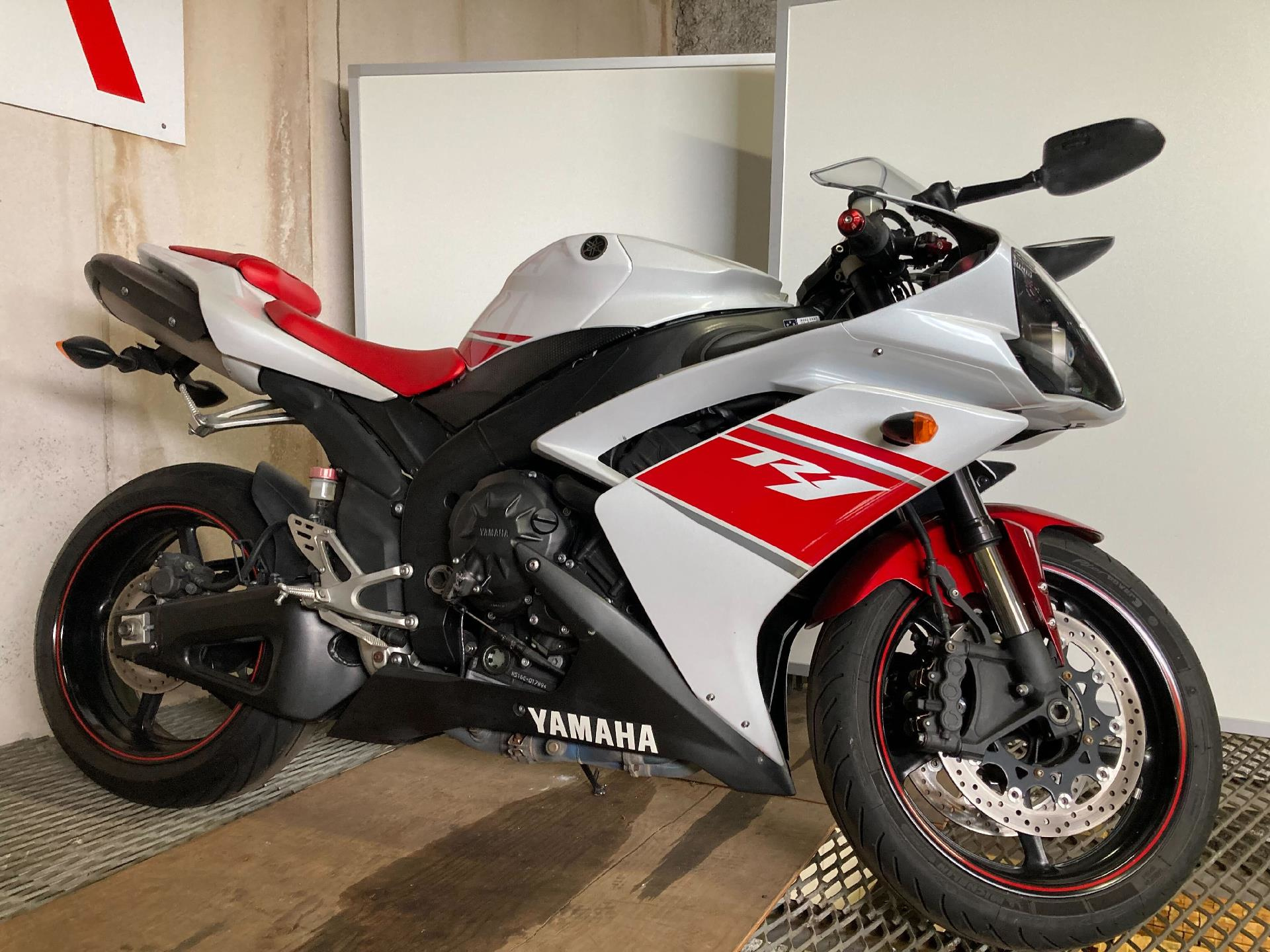 Yamaha YZF R1 RN20N - купить недорого