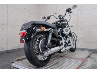 Harley-Davidson SPORTSTER CUSTOM XL1200C 1200CN 2015 года выпуска