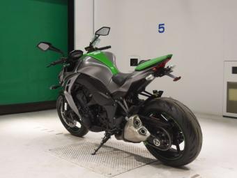 Kawasaki Z1000  2016 года выпуска