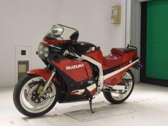 Suzuki GSX-R1100 GU74A 1987 года выпуска