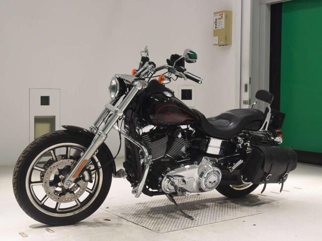 Harley-Davidson DYNA LOW RIDER FXDL1580  2015г. 13,778K