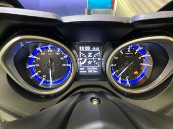 Yamaha T-MAX 530 ABS SJ15J 2017 года выпуска