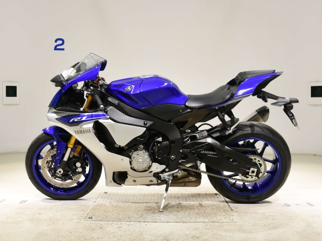 Yamaha YZF-R1