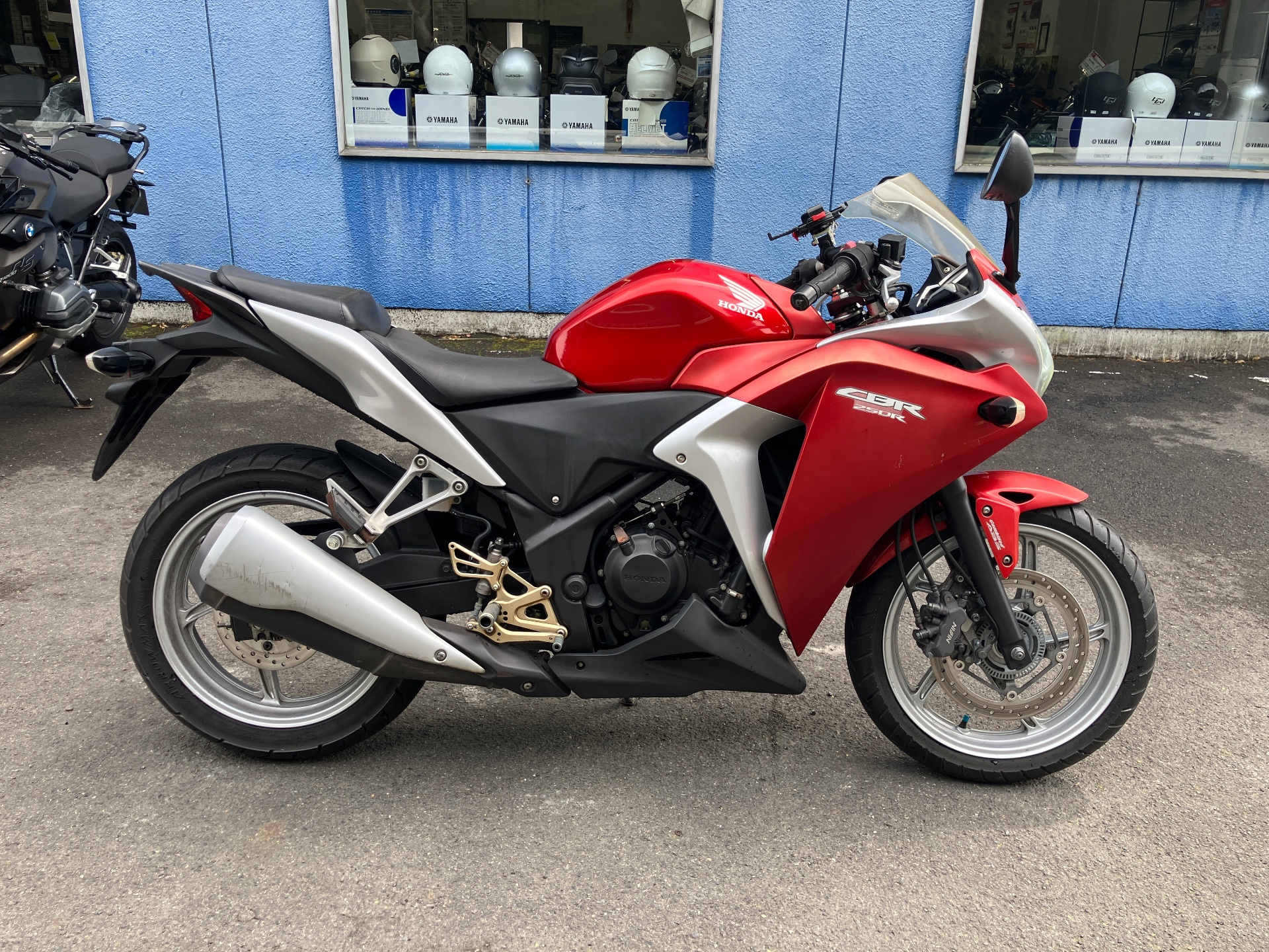 Honda CBR250R ABS