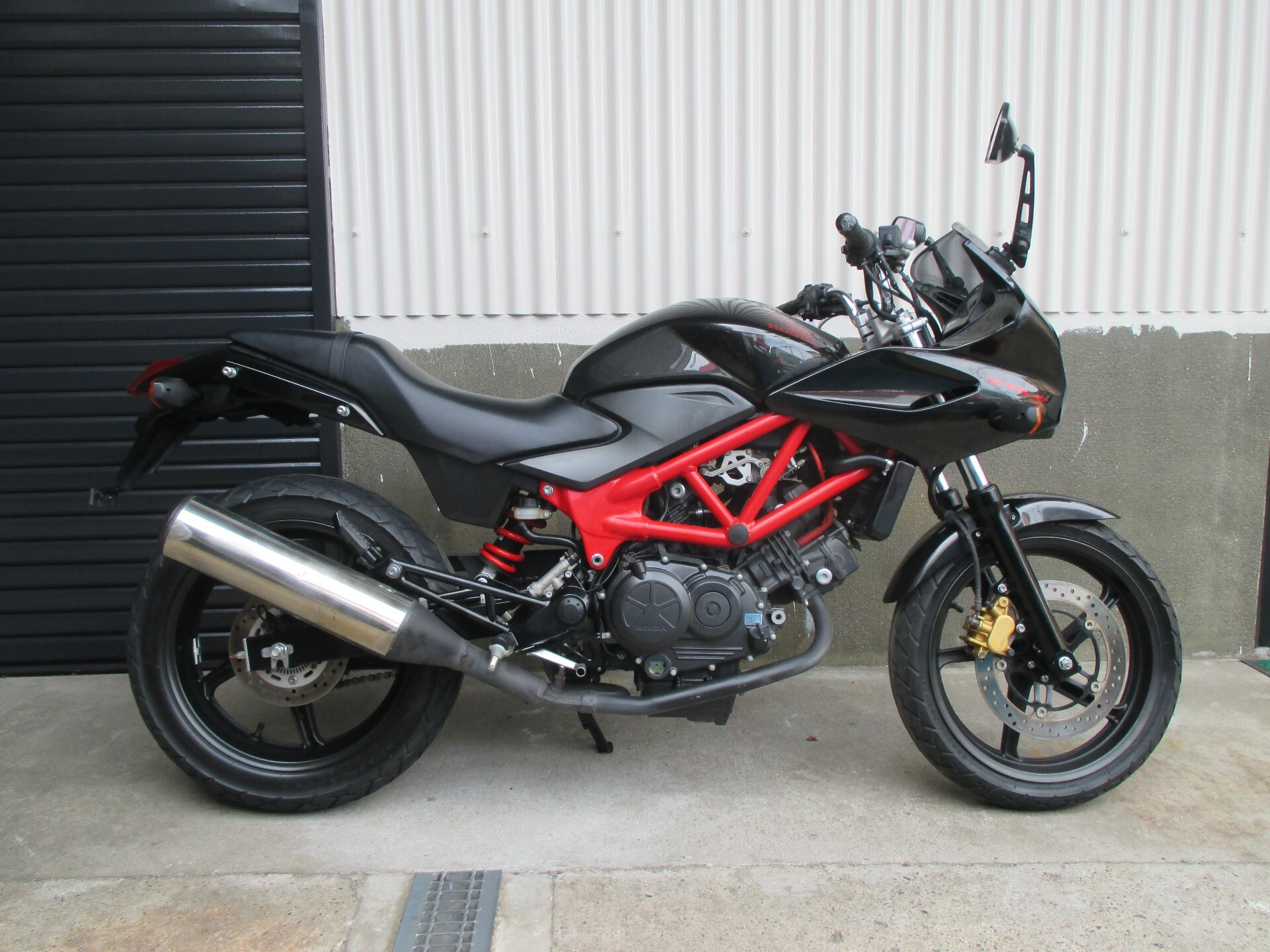 Honda VTR250F
