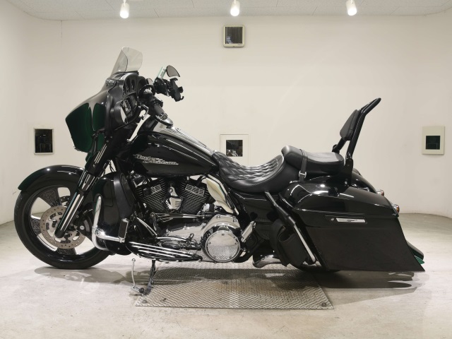 Harley-Davidson HARLEY FLHX1690