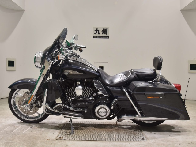 Harley-Davidson HARLEY FLHRSE1800CVO