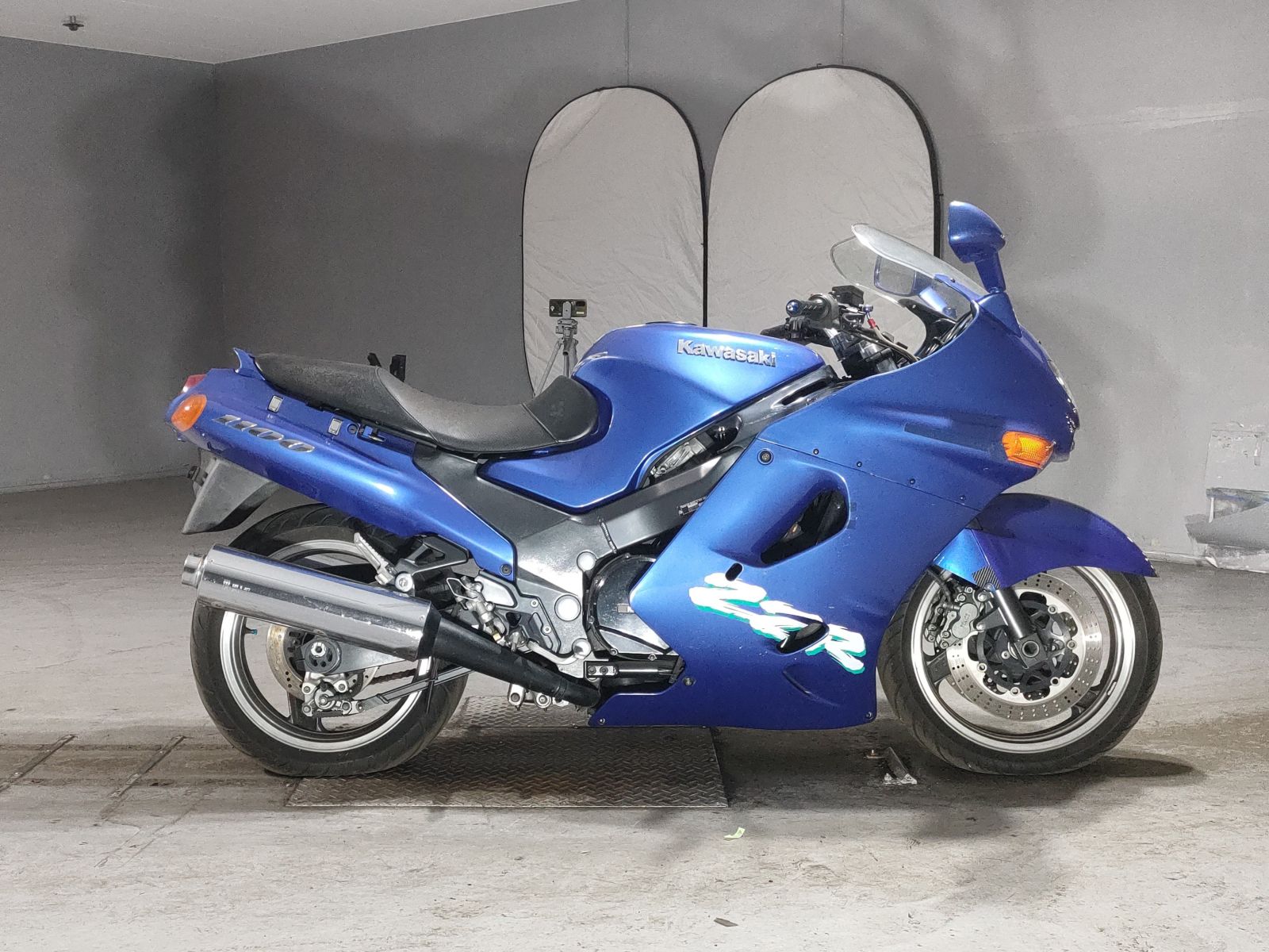 Kawasaki ZZR1100