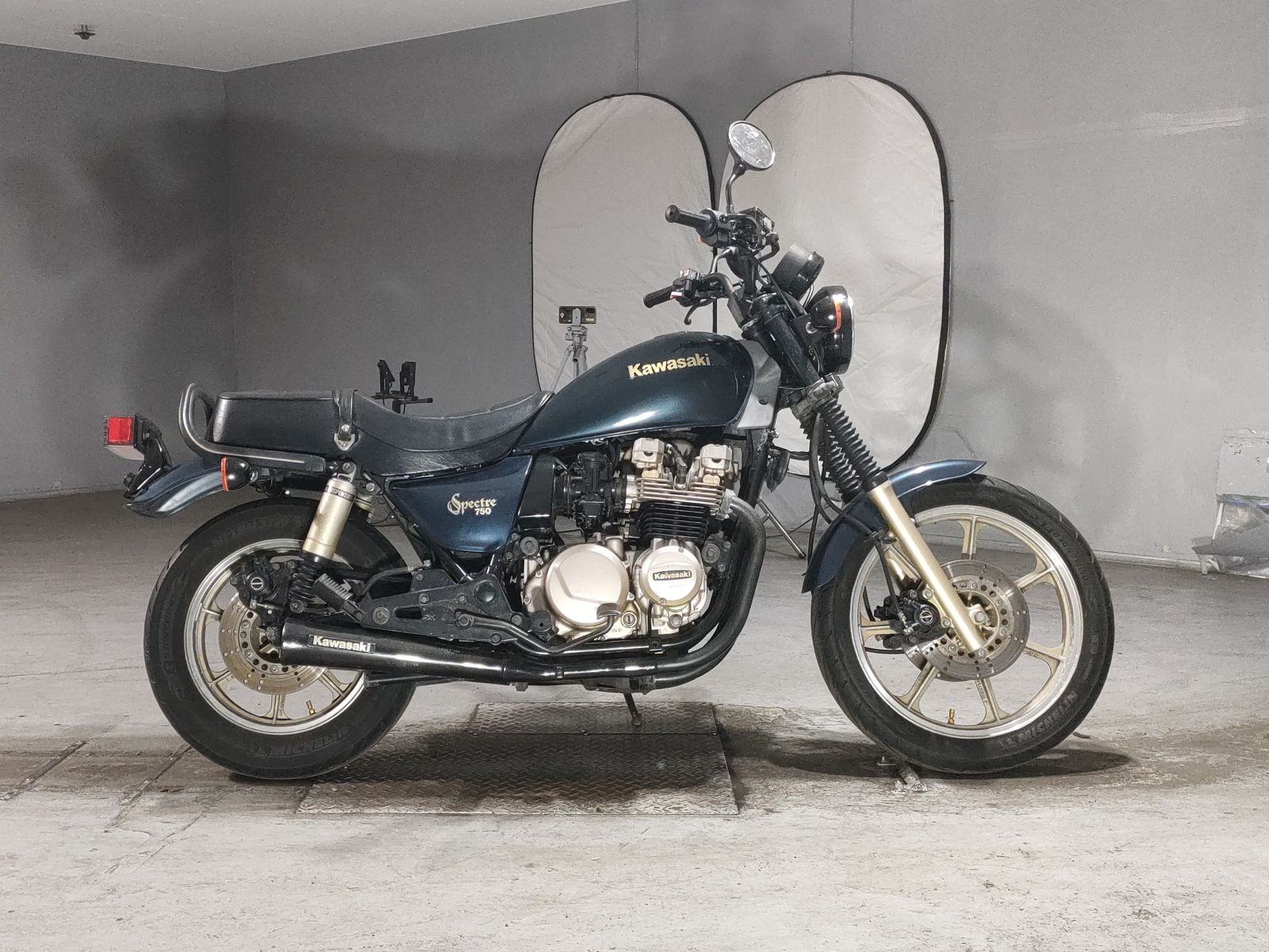 Kawasaki Z750 SPECTOR