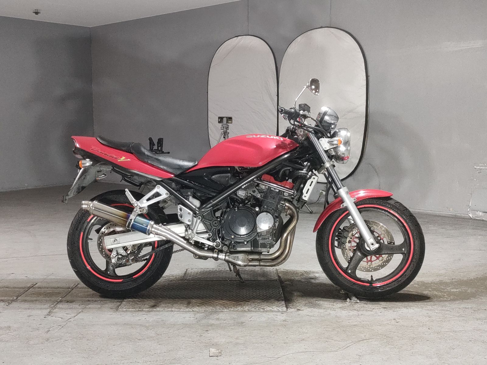 Suzuki BANDIT250-1