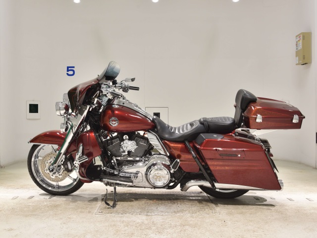 Harley-Davidson HARLEY FLHRSE1800CVO