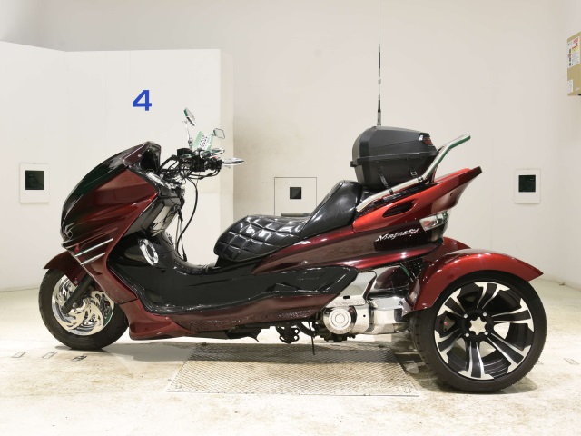 Yamaha MAJESTY 250C TRIKE