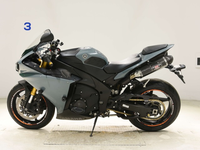 Yamaha YZF-R1