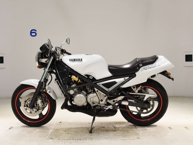 Yamaha R1-Z