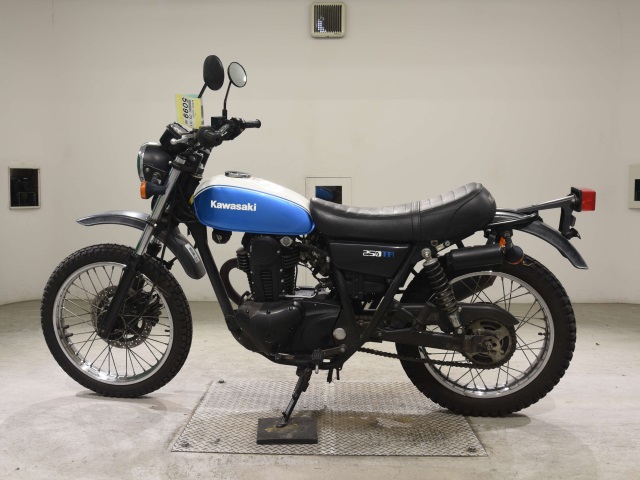 Kawasaki 250TR