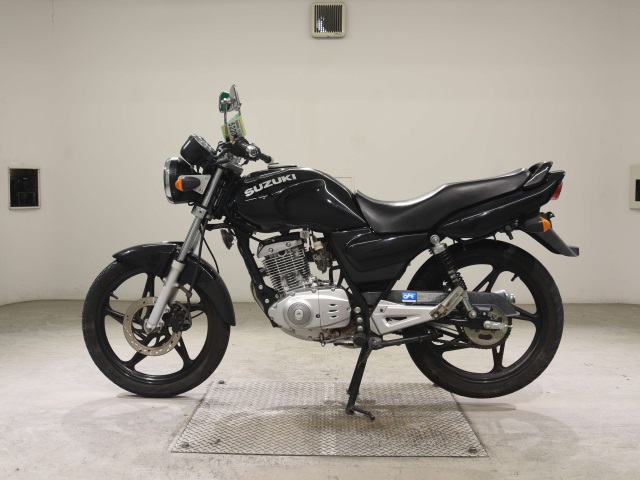 Suzuki EN125