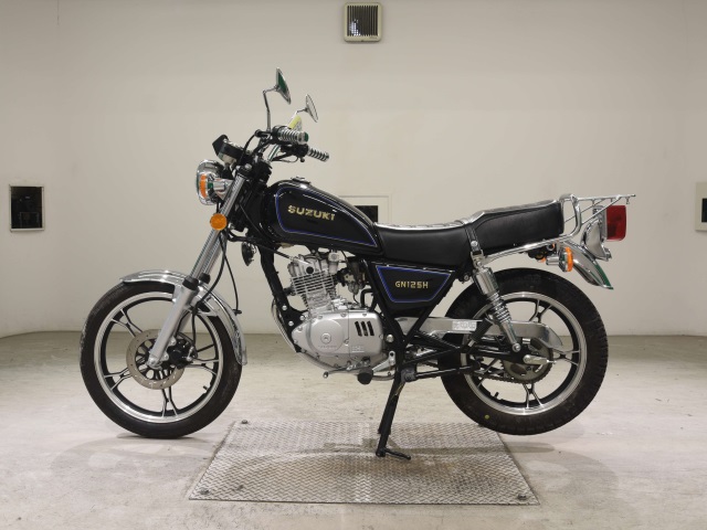 Suzuki GN125H