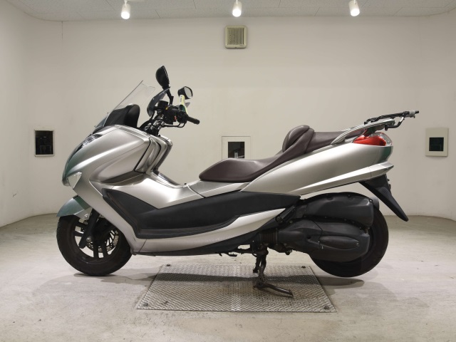 Yamaha MAJESTY 250-4