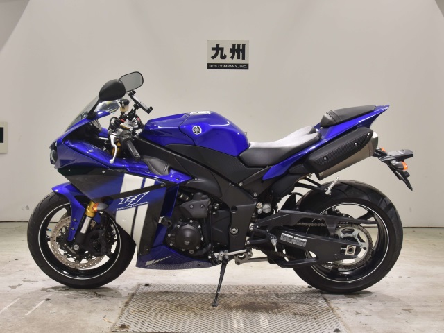 Yamaha YZF-R1