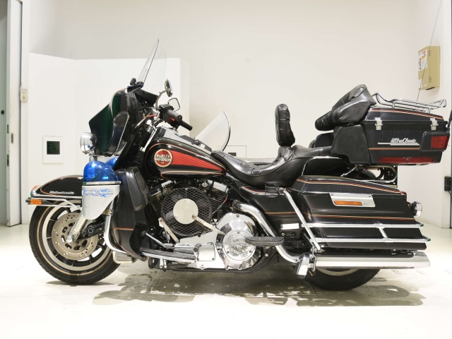 Harley-Davidson HARLEY FLHTCU1340
