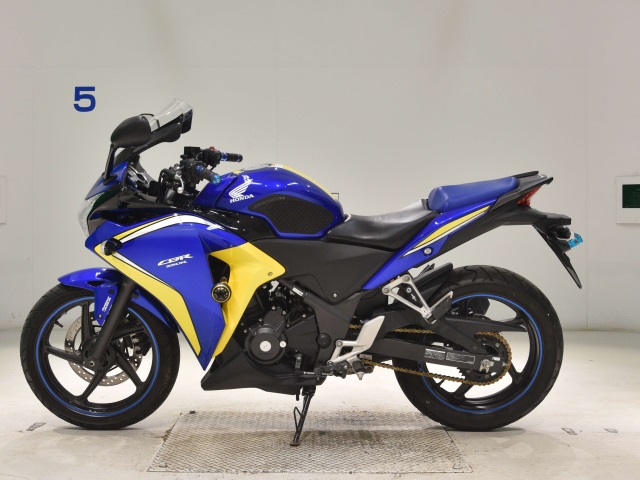 Honda CBR250R ABS