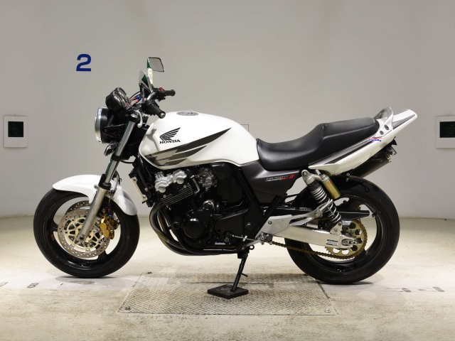 Honda CB400SFV-3