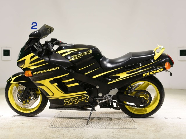 Kawasaki ZZR1100