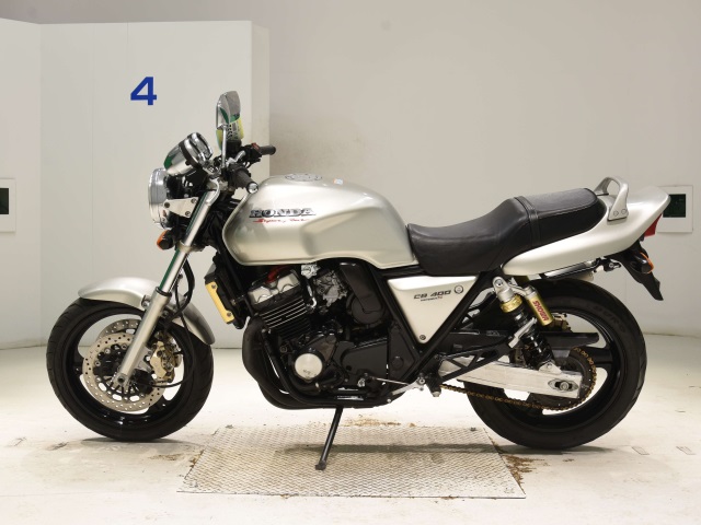 Honda CB400SF