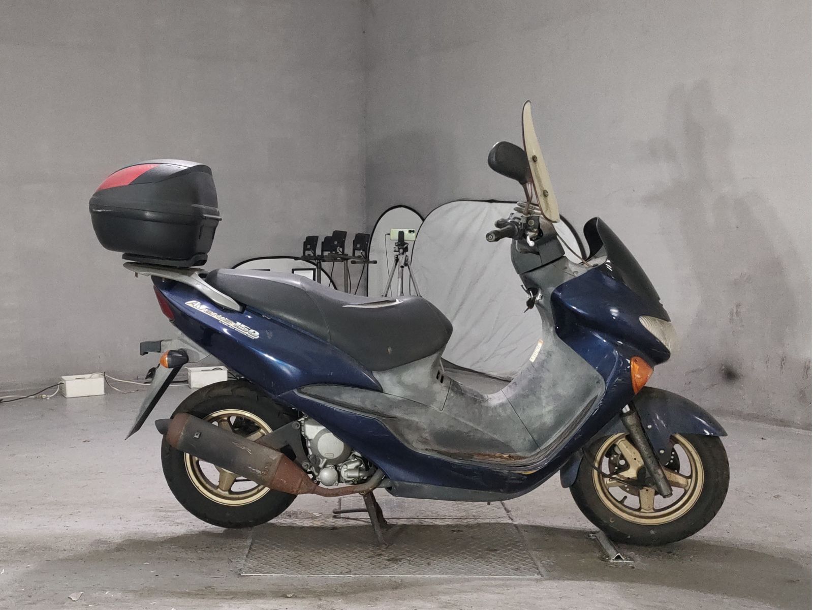 Suzuki AVENIS150