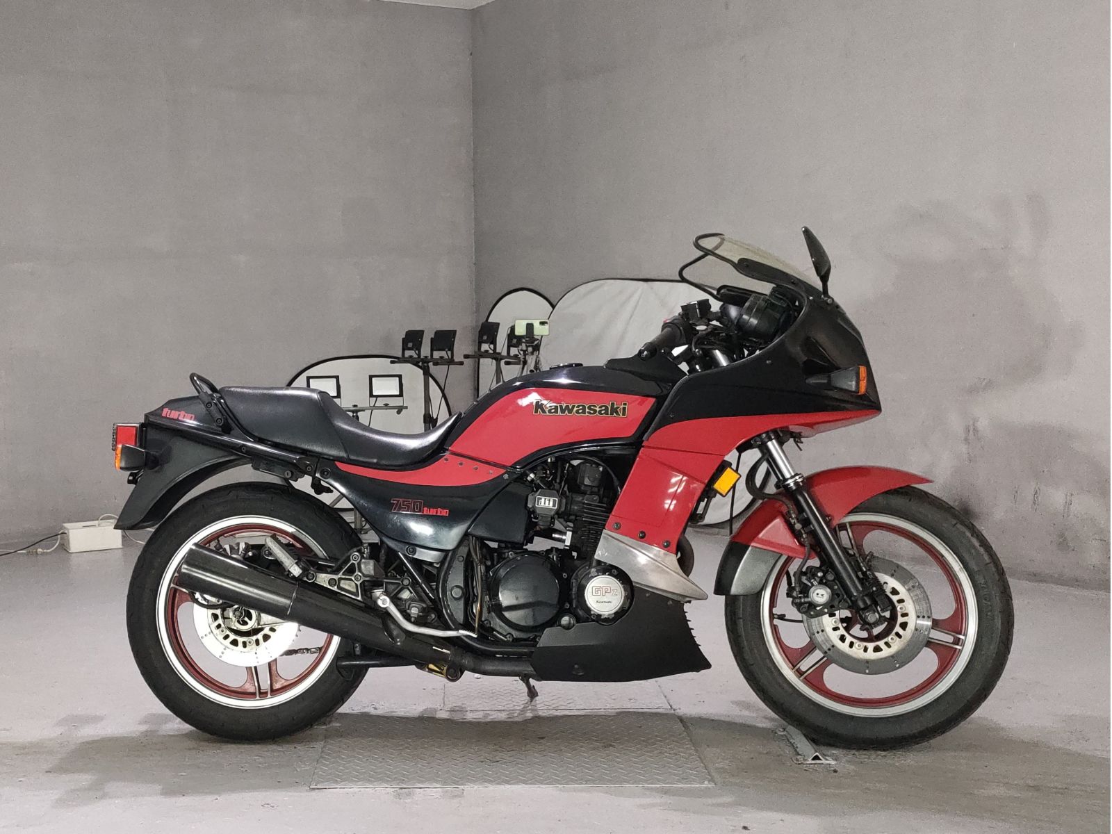 Kawasaki GPZ750 TURBO