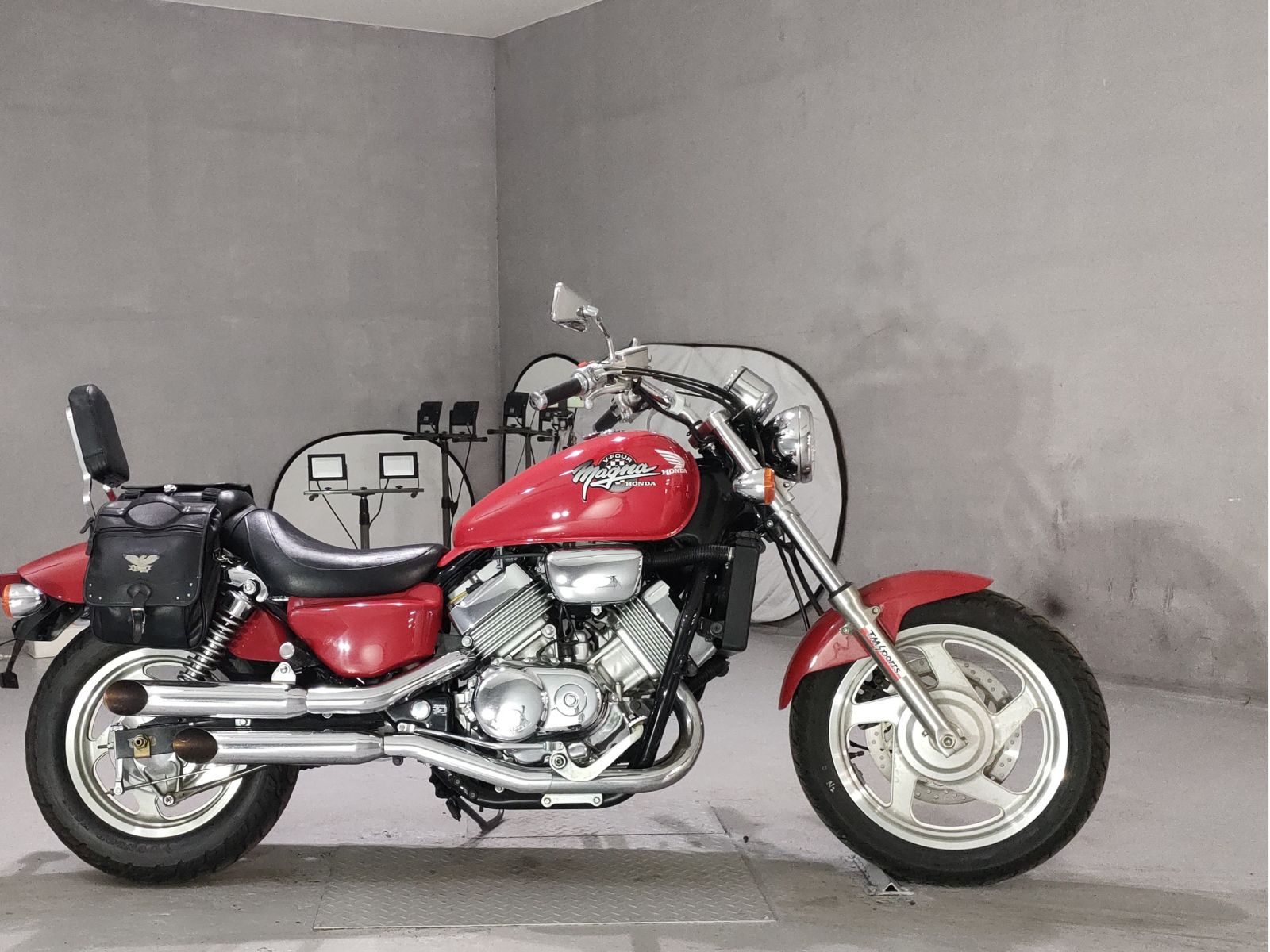 Honda MAGNA 750