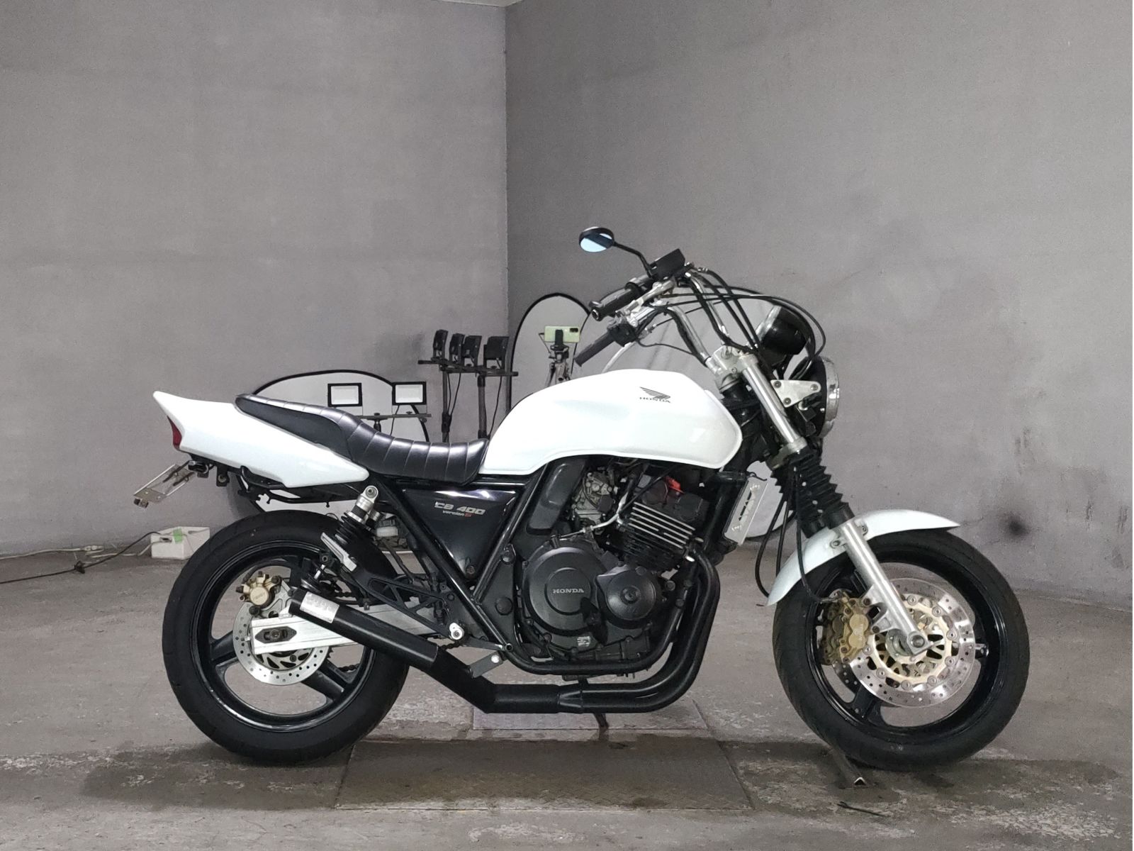 Honda CB400SF