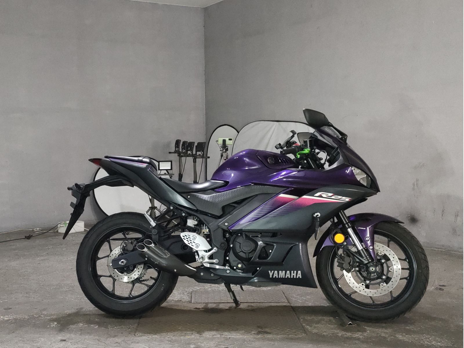 Yamaha YZF-R25
