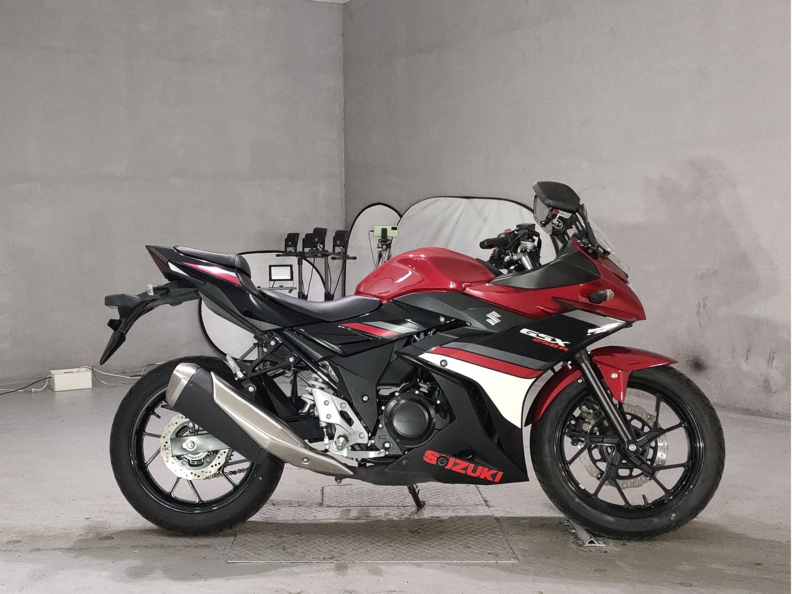 Suzuki GSX250R