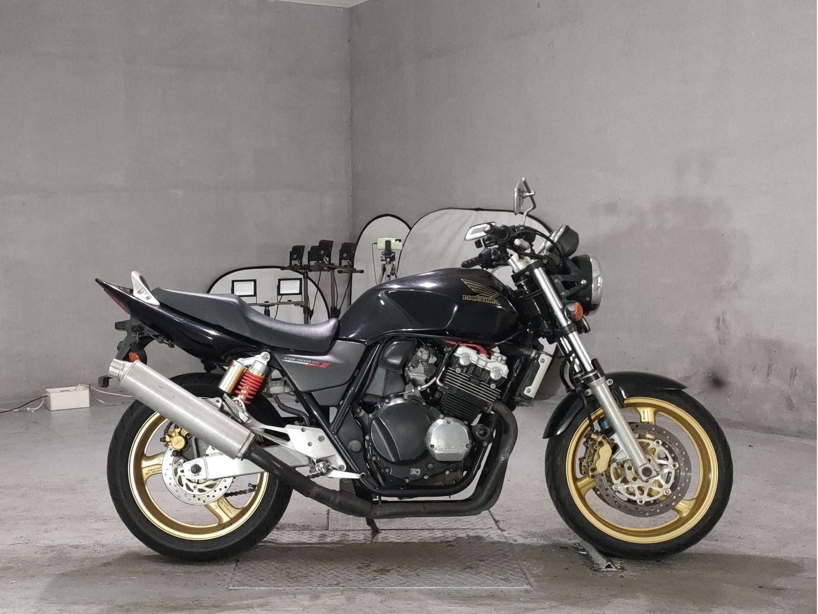 Honda CB400SFV-3