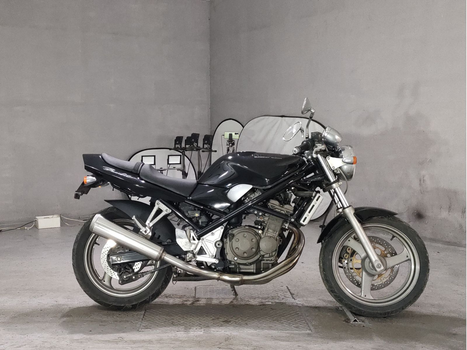 Suzuki BANDIT250-1