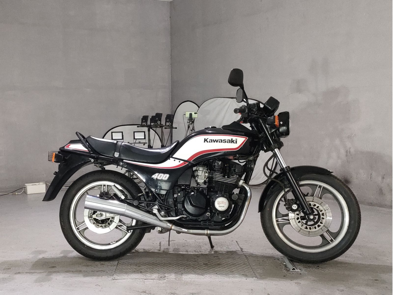 Kawasaki GPZ400
