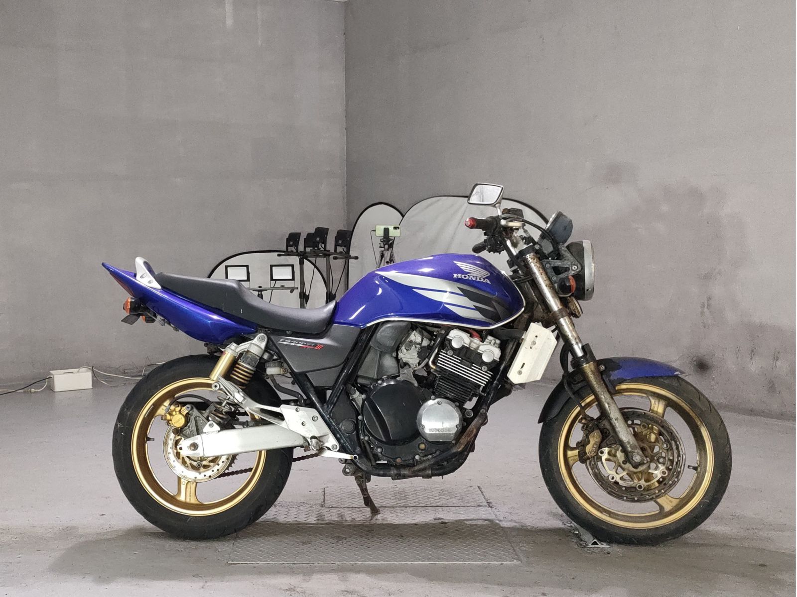Honda CB400SFV-3