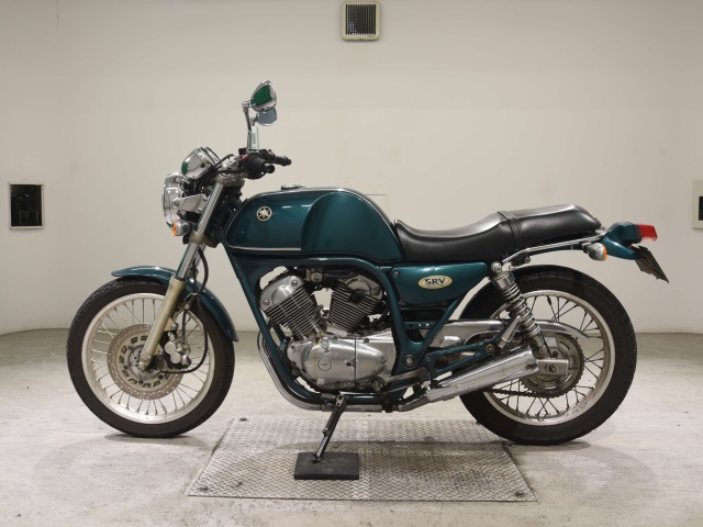 Yamaha SRV250
