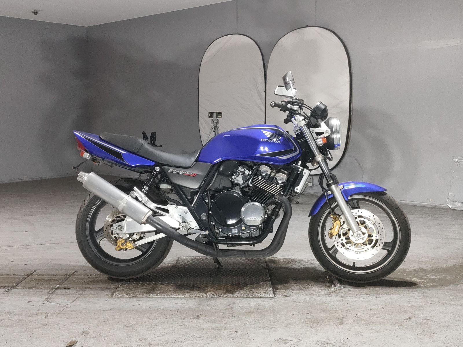 Honda CB400SFV-2