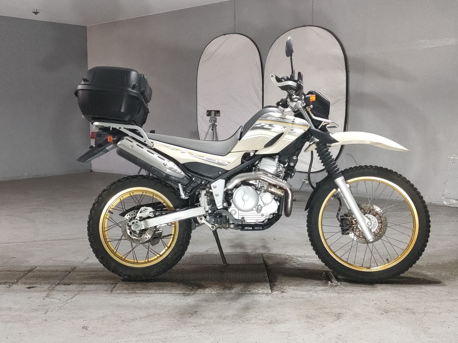 Yamaha SEROW 250