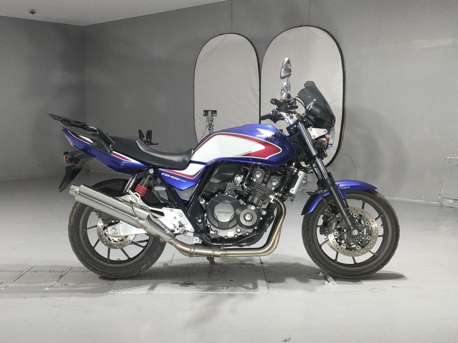 Honda CB400SFV-4