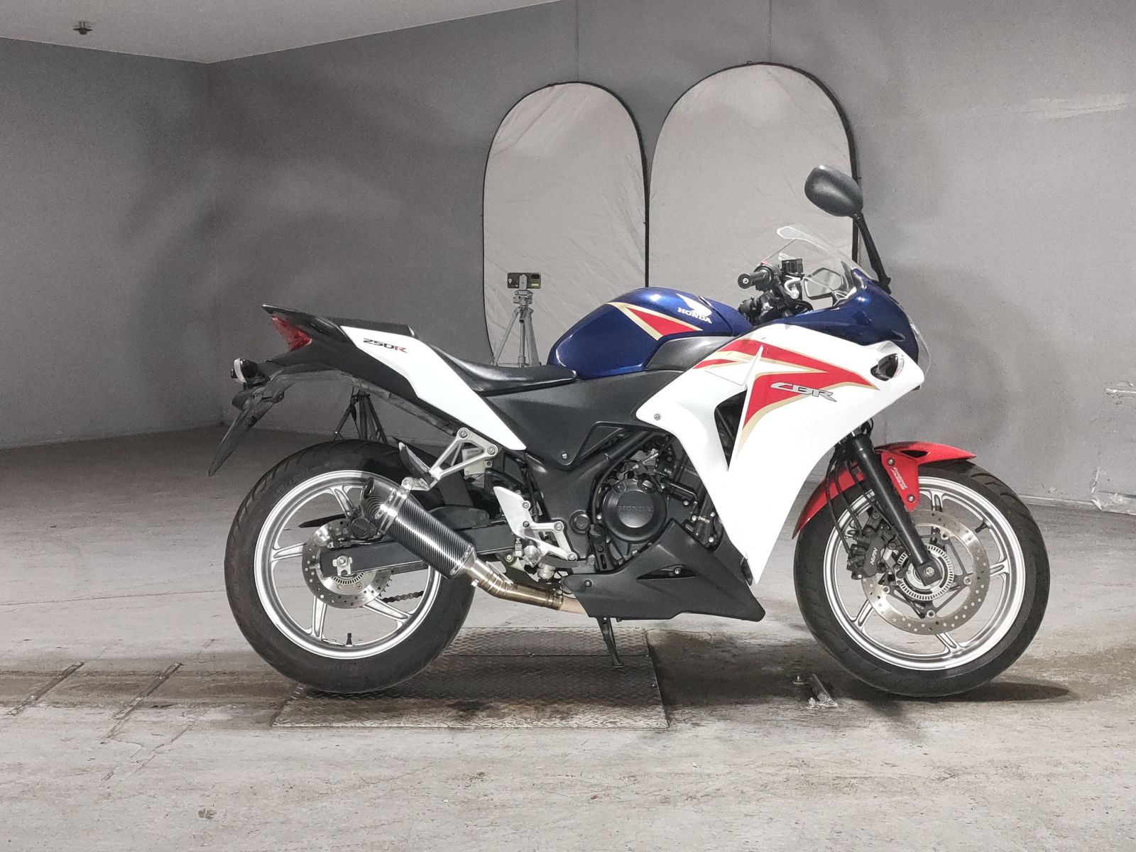 Honda CBR250R