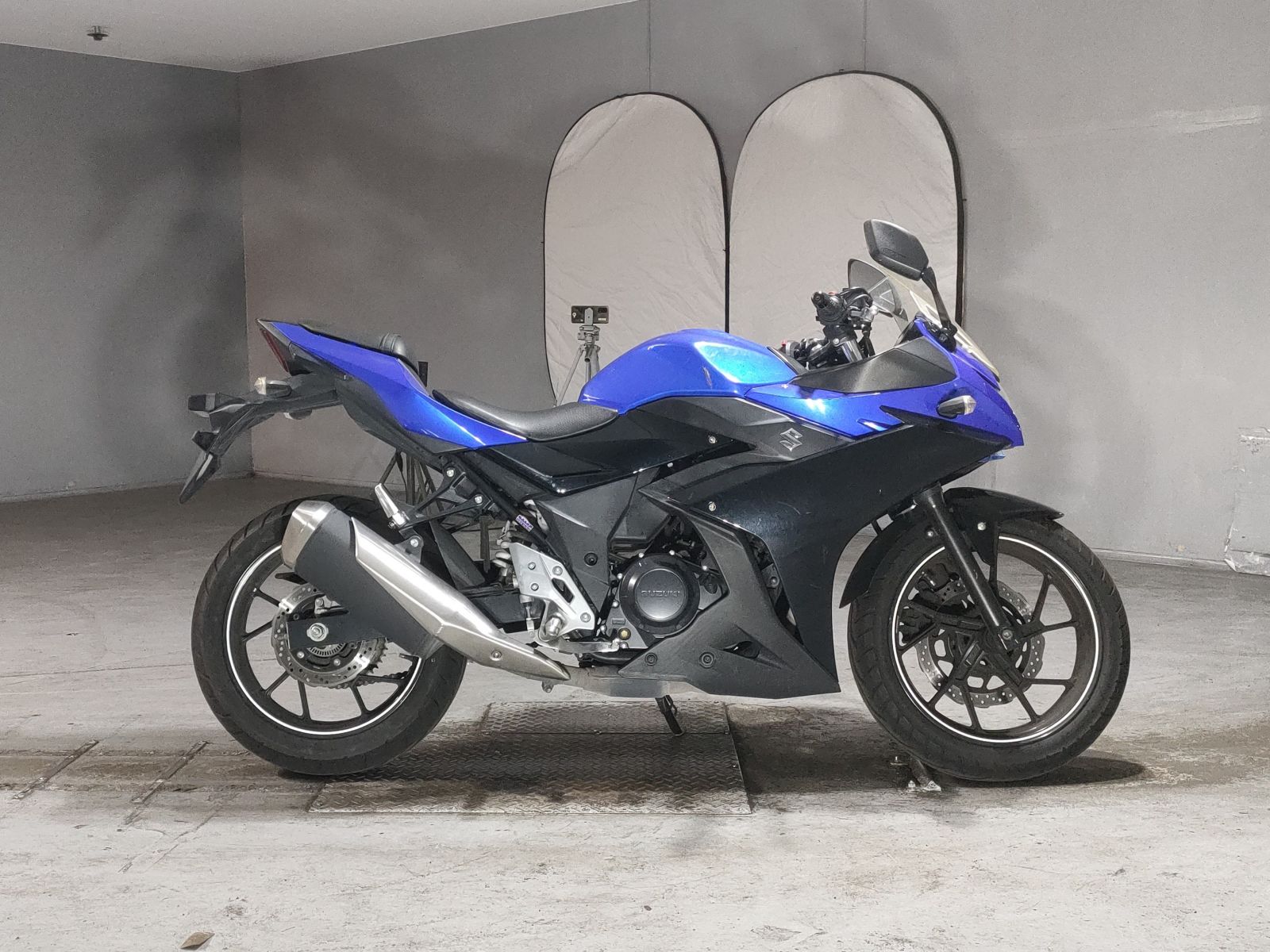 Suzuki GSX250R