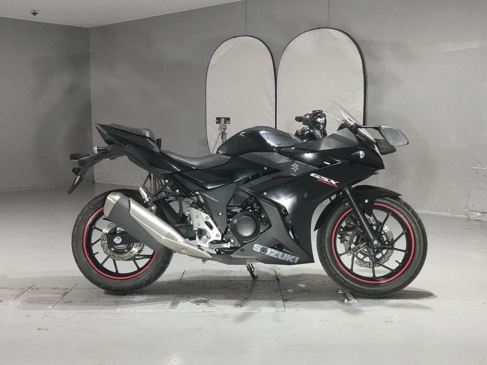 Suzuki GSX250R