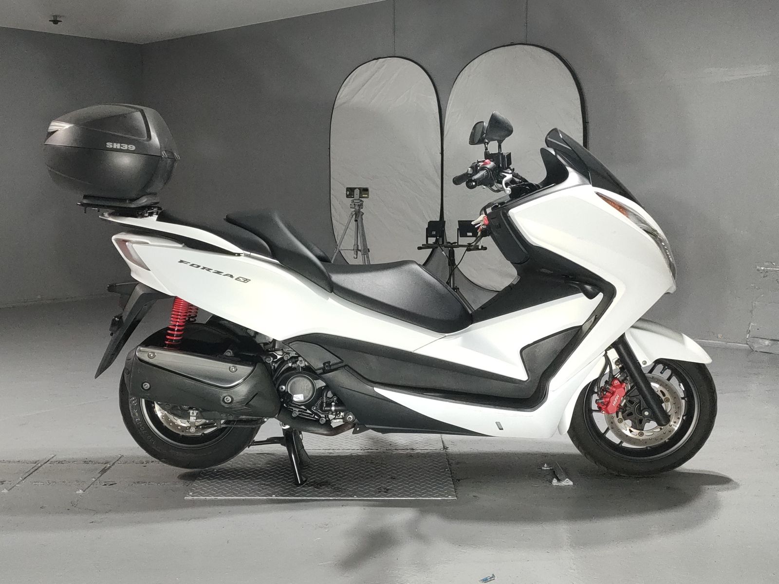 Honda FORZA