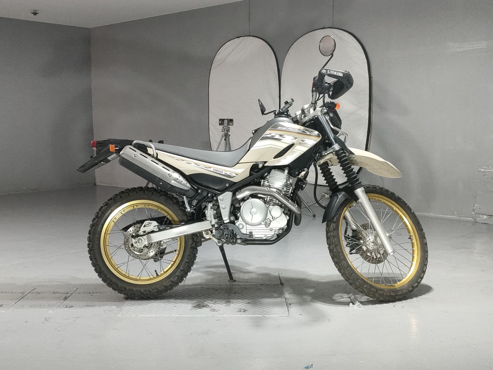 Yamaha SEROW 250