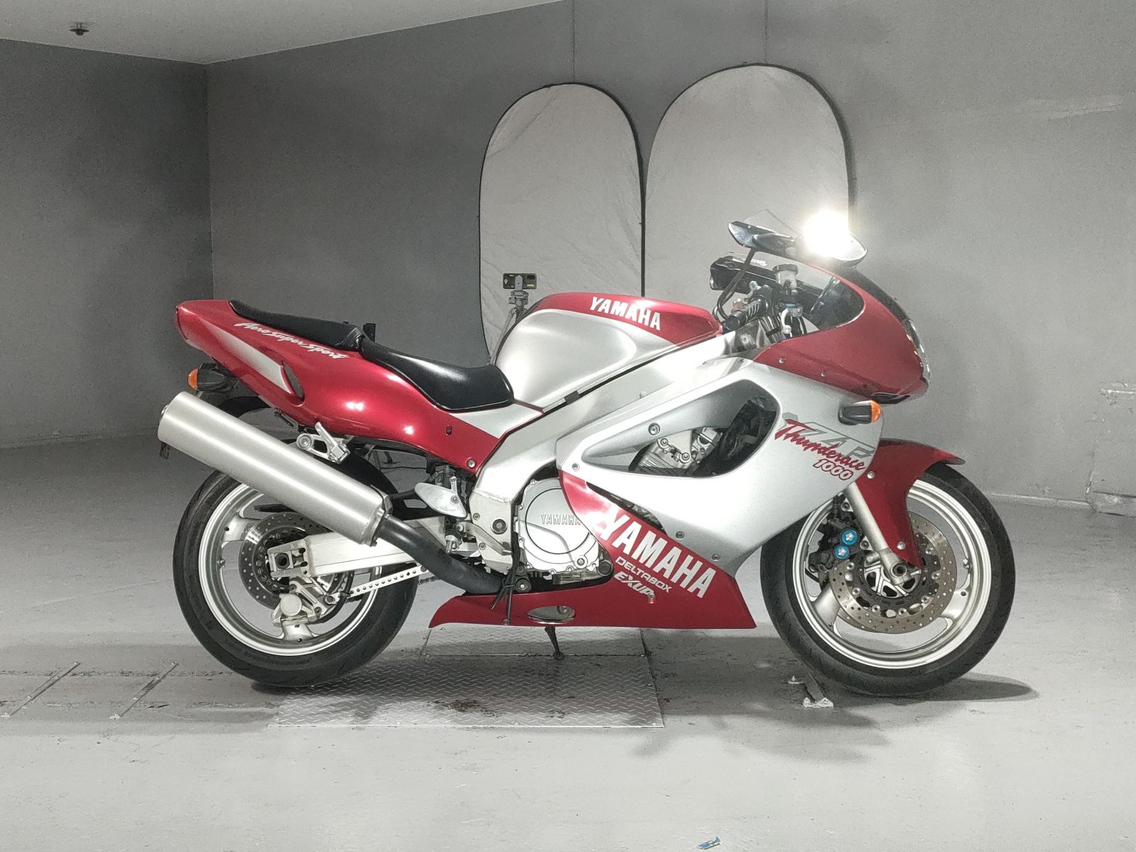 Yamaha YZF1000R